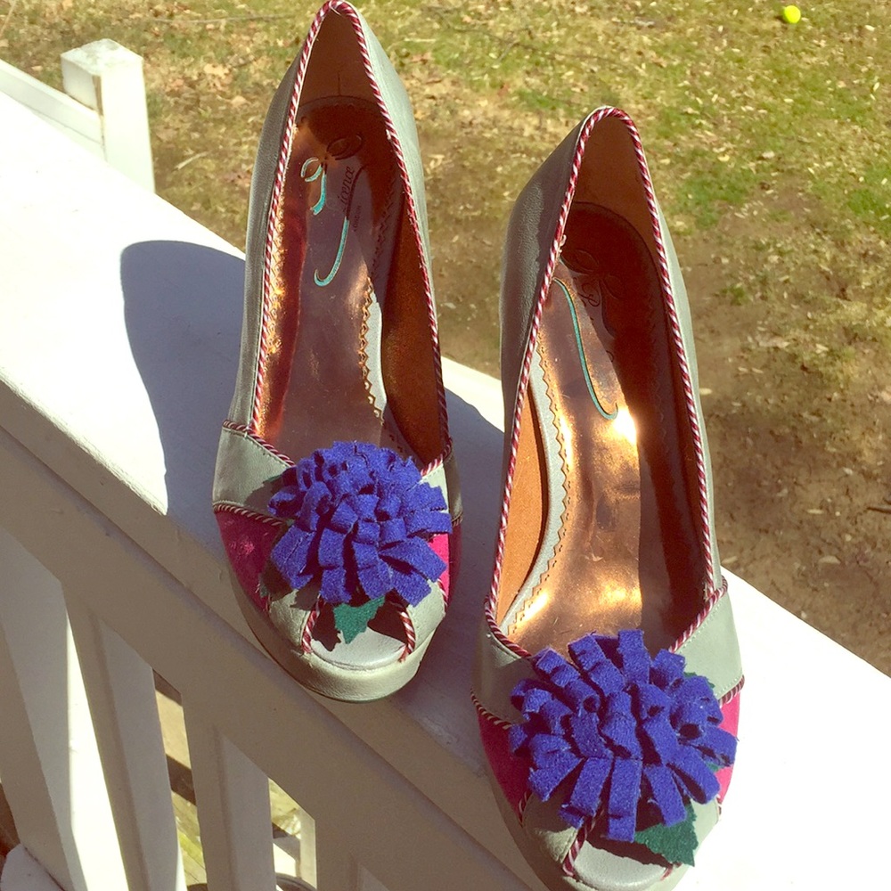 Poetic License Pop Star Platform Pumps Size 9 NEW!